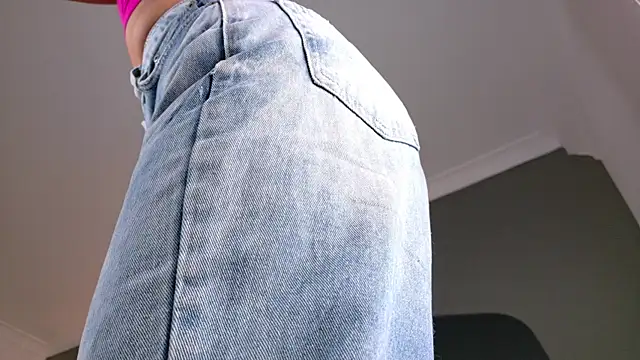 ParisFox  online show from October 2025 07:32:01 PM