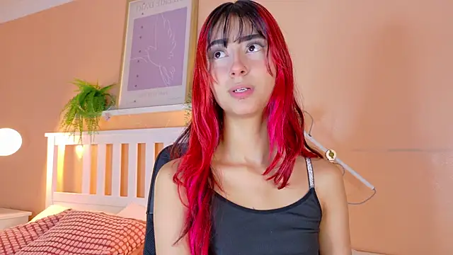 ParisFox  online show from October 2025 07:40:01 PM