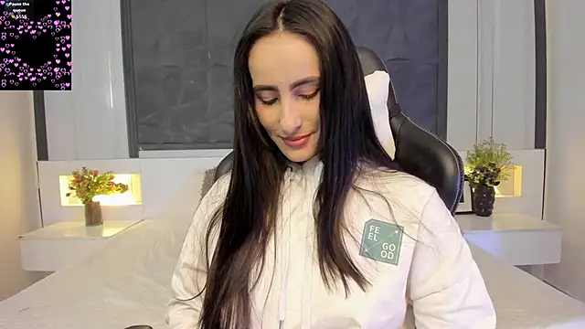 SaraGomez1 online show from December 2025 12:45:01 PM