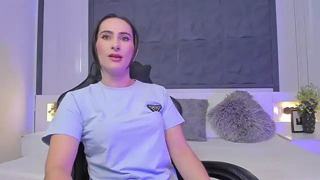 SaraGomez1 online show from February 2026 01:07:02 PM