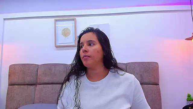 Dilan y Mia online show from February 2025 02:02:01 PM