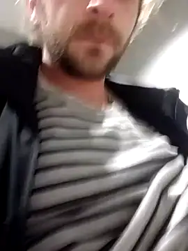 QcMisterv13 online show from December 2024 11:56:02 PM