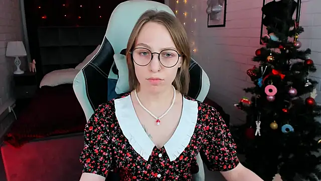 AphexQueen online show from December 2024 01:11:02 PM