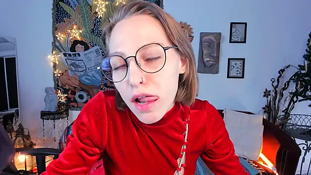 AphexQueen online show from December 2024 06:22:02 PM