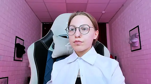 AphexQueen online show from January 2025 07:16:02 PM