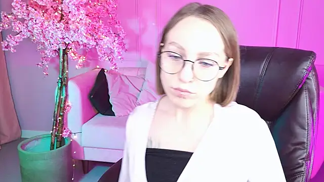 AphexQueen online show from January 2025 01:17:01 PM