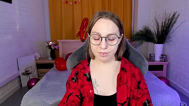 AphexQueen online show from February 2025 01:06:01 PM