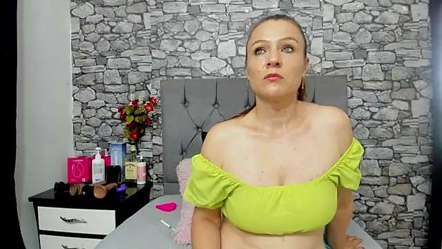 your angel7 online show from November 2025 01:39:02 AM