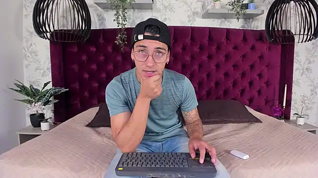 Andy Joy  online show from February 2026 11:39:01 AM