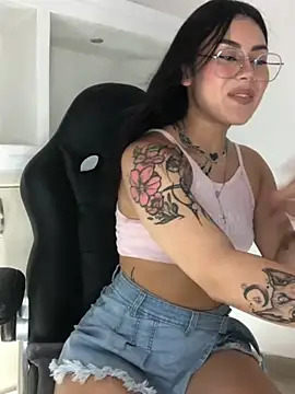 emily 22x online show from February 2025 11:22:01 PM