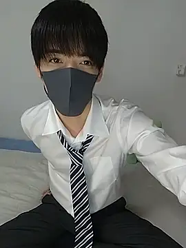 itsme LEON online show from January 2025 01:09:01 PM