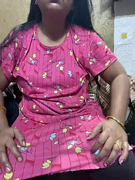 Snapshot of Tameesh_sexy_mistress chatting on January 2026 03:33:01 AM Tameesh sexy mistress online show from January 2026 03:33:01 AM