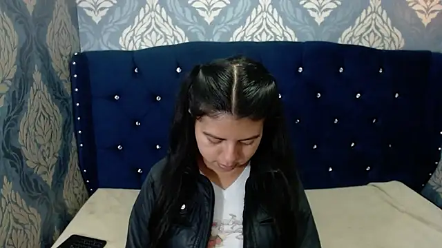 CarolineBrunx online show from March 2025 03:23:02 AM