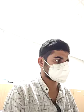 Ishan003 online show from December 2024 01:33:02 PM