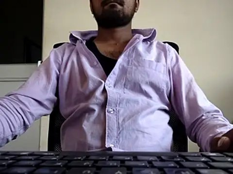 Ishan003 online show from February 2026 06:51:01 AM