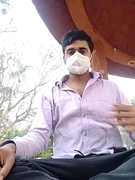 Ishan003 online show from February 2026 12:52:02 AM