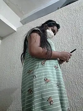 Snapshot of Priya_Strip chatting on May 2026 01:34:01 AM Priya Strip online show from May 2026 01:34:01 AM