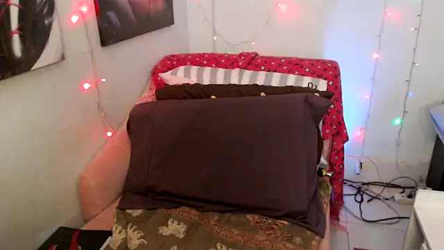 Snapshot of transagera chatting on December 2024 08:13:01 AM transagera online show from December 2024 08:13:01 AM