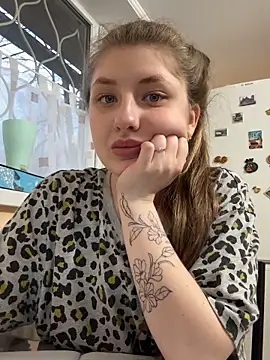 sexyy girl  online show from March 2025 03:06:01 PM