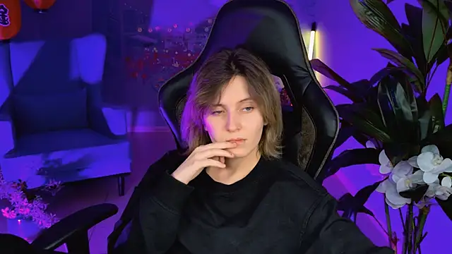 LolaAsmus online show from February 2025 08:13:02 AM