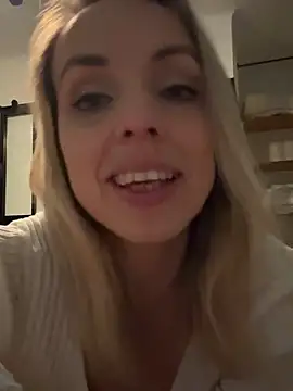 Snapshot of Annelibre chatting on January 2025 09:28:01 PM Annelibre online show from January 2025 09:28:01 PM