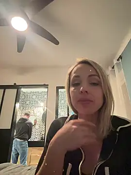 Snapshot of Annelibre chatting on February 2025 09:33:02 PM Annelibre online show from February 2025 09:33:02 PM