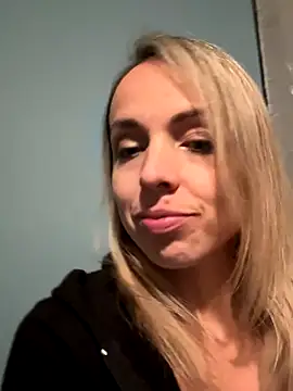 Snapshot of Annelibre chatting on October 2025 09:34:02 PM Annelibre online show from October 2025 09:34:02 PM