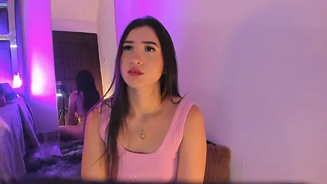 Snapshot of MilaHal_ chatting on December 2025 09:01:01 PM MilaHal online show from December 2025 09:01:01 PM