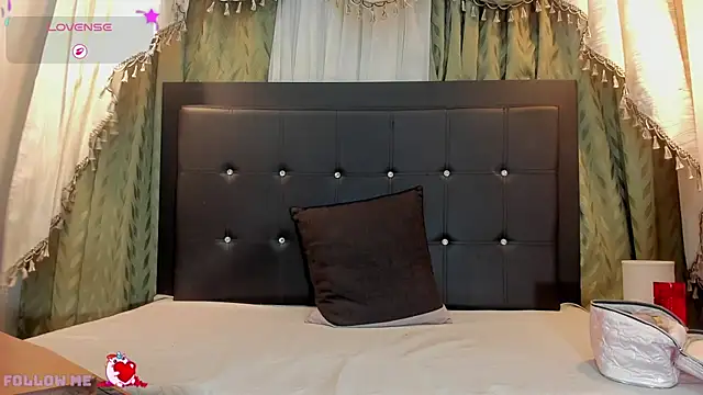Snapshot of brittany_williams_ chatting on July 2026 12:40:01 PM brittany williams online show from July 2026 12:40:01 PM