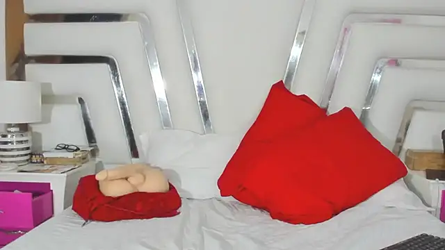 SaraaJhons online show from March 2025 03:22:01 AM