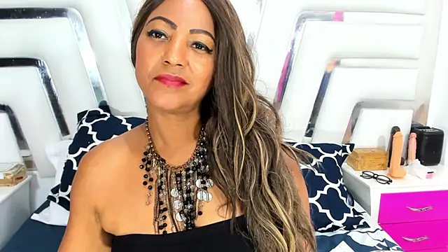 SaraaJhons online show from March 2025 11:49:02 PM