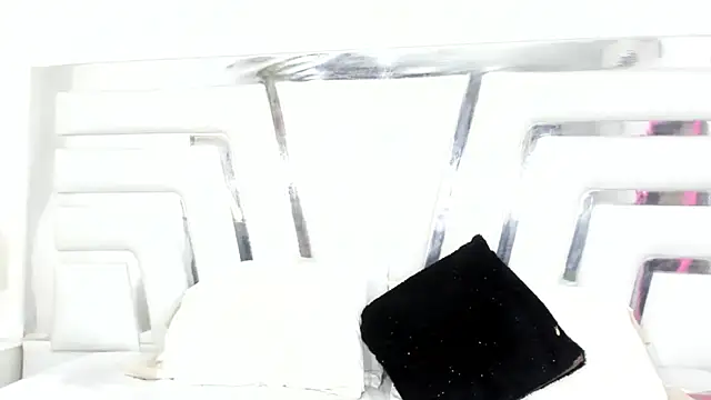 SaraaJhons online show from March 2025 12:37:02 AM