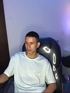 JackSwan18 online show from November 2025 02:00:01 PM