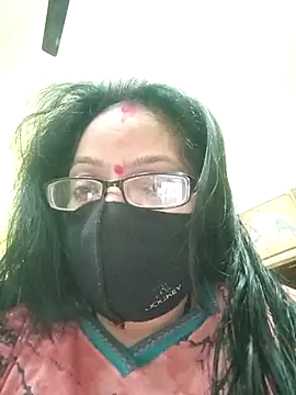 heenage online show from February 2025 01:22:01 AM