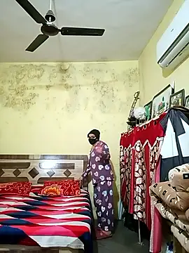 heenage online show from January 2026 04:37:02 AM