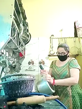 heenage online show from February 2026 09:19:02 AM