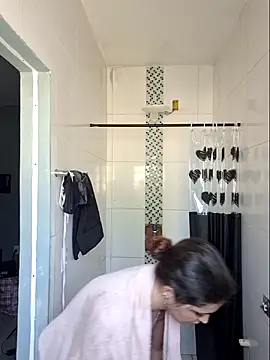 luuhcat09 online show from December 2025 05:29:02 PM