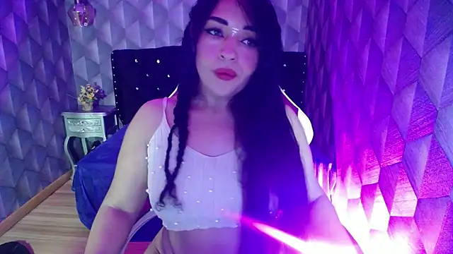 Sofiacowperx online show from February 2025 03:58:02 PM