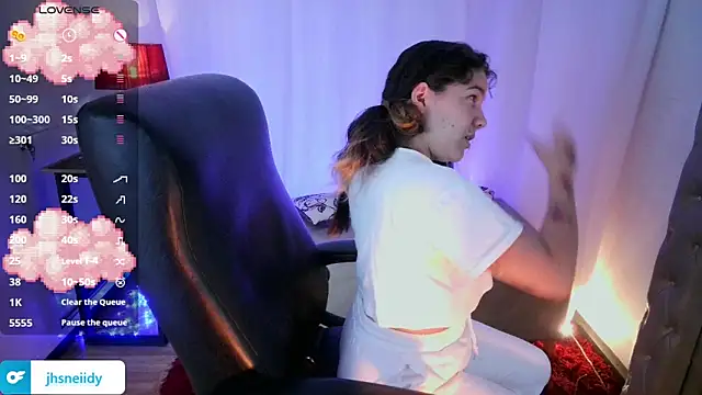 Jsneiidy ATH online show from September 2025 03:39:02 AM