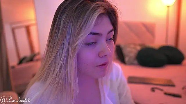 Lau Bee online show from September 2025 06:40:02 PM