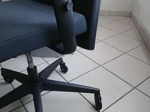 steelwings1976 online show from April 2026 06:14:01 AM