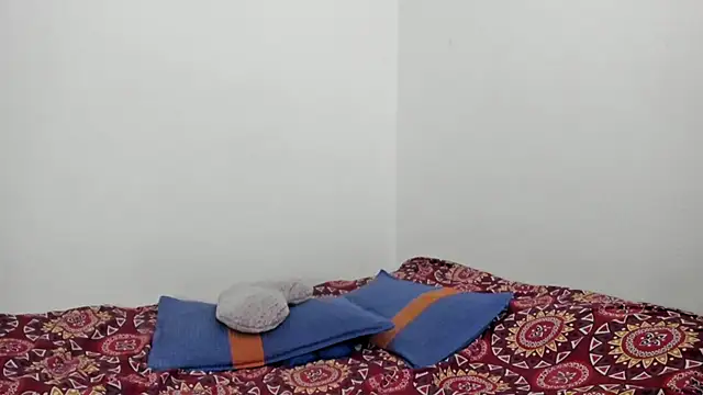 Nathaly love96 online show from December 2024 10:48:01 PM