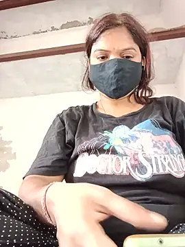 Snapshot of illay_love chatting on July 2026 05:02:01 AM illay love online show from July 2026 05:02:01 AM
