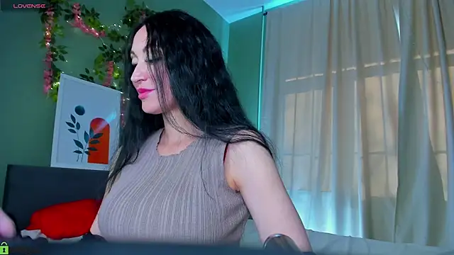 Margaret Clark  online show from April 2026 11:27:01 AM