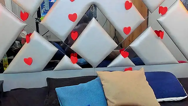 Nahomi-Hill online show from February 2025 01:36:01 AM