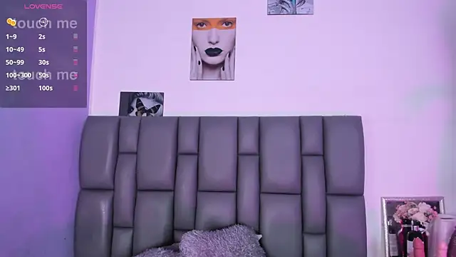 Sophia Lemos online show from March 2025 01:34:01 PM