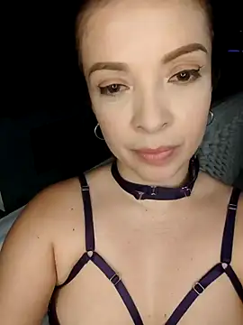 Adel Nesbiit online show from February 2025 01:12:02 AM