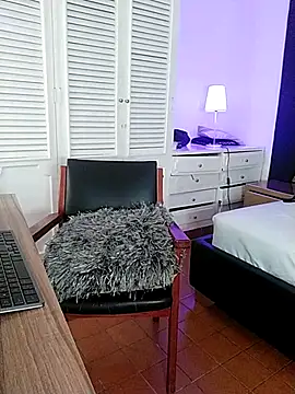 Adel Nesbiit online show from March 2026 03:18:01 PM