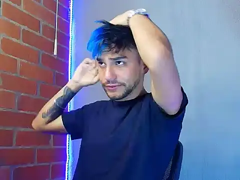 Leandro valenzuela online show from November 2025 09:24:02 PM