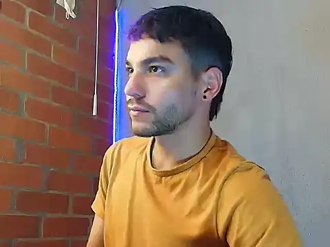 Leandro valenzuela online show from December 2025 03:40:02 PM